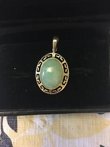 14k Gold Chinese Jade Pendent Charm - Picture 1 of 10