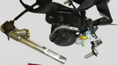 2013-2015 Dodge Dart Front Right Passenger Seat Belt Retractor Assembly Black  Foto 1 de 4