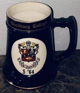Taza vintage Woodbury College 1964 cerámica azul cerveza Stein Lo The Indian hecha en EE. UU. - Imagen 1 de 5