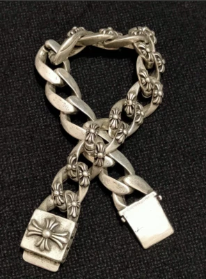 Brazalete de mano crucífer tallado a mano plata tibetana antigua Europa y América Foto 1 de 4