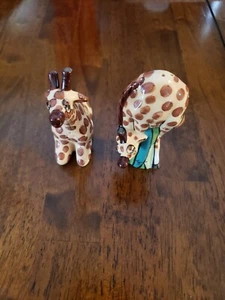 Salero y pimentero jirafa Blue Sky Clayworks Lynda Corneille Designer - Imagen 1 de 5