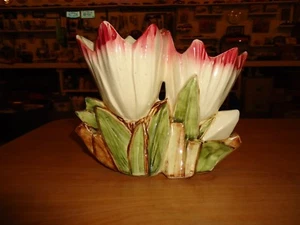 ANTIQUE Rare Vintage Original McCoy Double Tulip Vase, White, Green, Red  - Picture 1 of 7