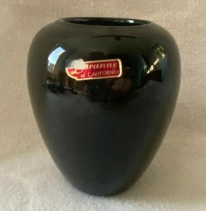 Jarrón vintage de cerámica esmaltada negra Doranne of California 5,5" - Imagen 1 de 4