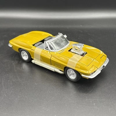 Chevy Corvette Roadster 1967 Classic Metal Works Gold Doe Cast 1:24 Foto 1 de 4