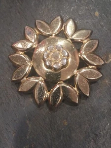 Monet goldfarbene große Brosche (goldfarben) Blume/ Blätter - Bild 1 von 6