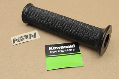 Empuñadura de manillar izquierda NOS Kawasaki A1 A7 C2SS C2TR G3SS KV75 MT1 W1 W2 46075-007 Foto 1 de 2