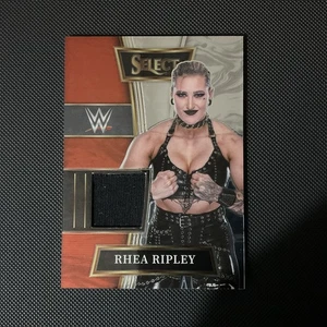 2022 Panini Select WWE - Selective Swatches SW-RHR Rhea Ripley - Bild 1 von 2