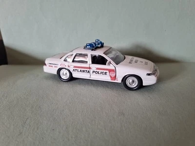 ROAD CHAMPS FORD CROWN VICTORIA ATLANTA POLICE SCALA 1/43  - Immagine 1 di 4