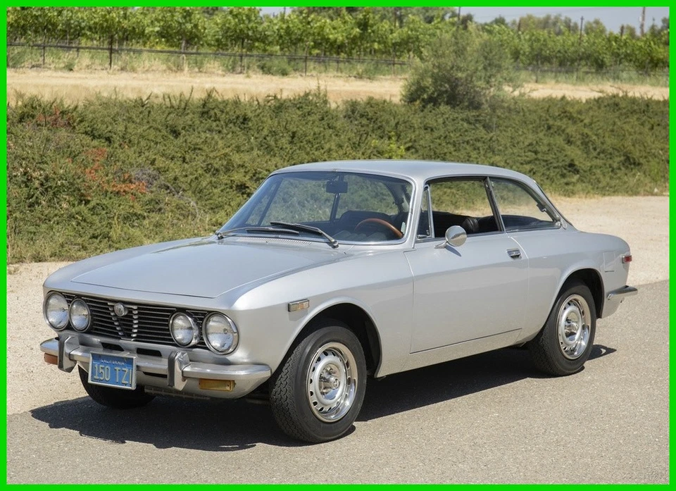 Alfa Romeo GTV 2000 1972 cupé Foto 1 de 4