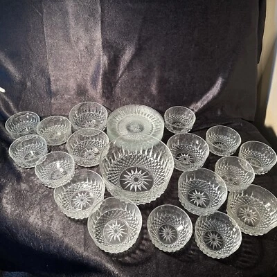 Arcoroc Vintage French Starburst Crystal Dessert Set 7 Plates, 7 5” Bowls, 10 4” - Image 1 of 4