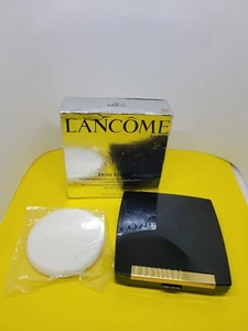 LANCÔME Dual Finish Multitasking Puder & Foundation - 560 Wildleder - Original - Bild 1 von 3