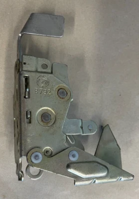 Fiat Ducato (1990-1994) sliding door lock left right hand drive  7711982  Box 12 - Image 1 of 2