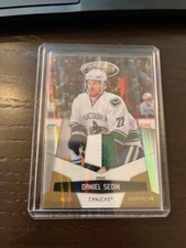 2010-11 Certified Mirror Gold Materials Prime# 25/25 Daniel Sedin 2 Color Patch