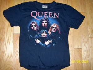 Vintage Queen Band Graphic Tee Shirt The Roxx Size Large - Picture 1 of 2