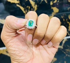 Natural   4 Ct Zambian Emerald Diamond Ring in Solid 18K White Gold Wedding Ring - Imagen 1 de 4