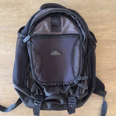 Mochila Samsonite - Bolso acolchado para computadora portátil - Negro - Serie 700 - Escuela Trabajo Viaje Senderismo Foto 1 de 4