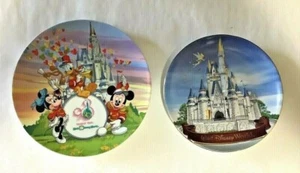 Pair VTG Walt Disney World Cinderella Castle and 20 Years Magic Kingdom Plates - Picture 1 of 5