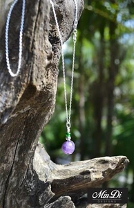Collar/colgante de plata esterlina hecho a mano con amatista y cuentas de vidrio. - Imagen 1 de 5