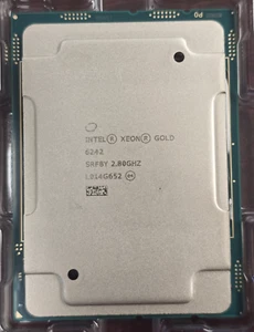 (1) Intel Gold 6242 SRF8Y 2.8GHz 22MB 16 CORE Socket 3647, TESTED WORKING - Afbeelding 1 van 4