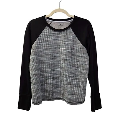 Athleta Snowscape Quilted Long Sleeve Activewear Top Size Medium - Image 1 of 4
