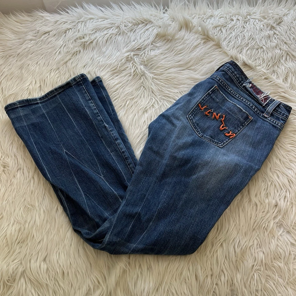 Pantalones de mezclilla acampanados AZZURE LOVE LIFE con tachuelas retro desgastados para mujer 34 (35x32) Foto 1 de 4