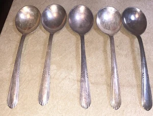 WM Rogers Overlaid IS Silverplate Soup Spoons 7 1/2” Lot of 5 - Picture 1 of 6