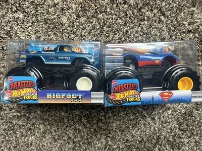 Monster Truck Hot Wheels Bigfoot azul 4x4x4 y Superman escala 1:24 de gran tamaño Foto 1 de 2