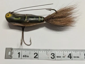 Vintage Heddon Weedless Widow Angelköder - Bild 1 von 7