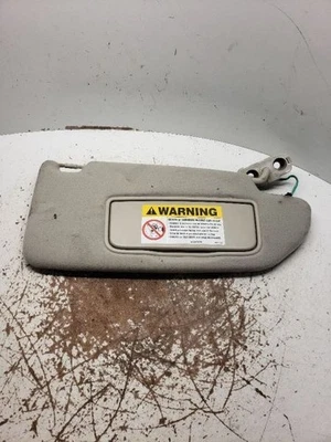 Parasol pasajero con iluminación compatible con 05-09 VOLVO 60 SERIES 1065768 Foto 1 de 4