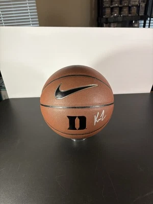 Kon Knueppel Duke Blue Devils Autografiado Nike Réplica Baloncesto Firmado Beckett Foto 1 de 4
