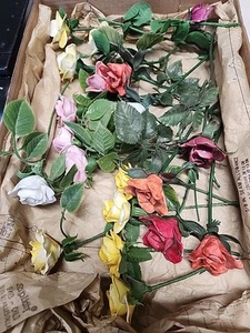 20 Vintage Porcelain Flowers Stems Coral Yellow Pink White PANSEY Rose Cut Stems - Picture 1 of 12