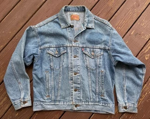 Vtg Levis 70507 Jacket Mens M Trucker 80s USA Distressed Denim Stone Wash - Picture 1 of 10