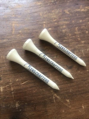 Pack de tres camisetas de golf. (Artesanos de lentes.) Edición. Pack de camisetas de madera blanca/azul. Foto 1 de 2