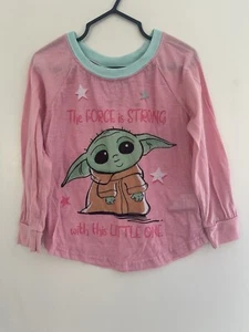 Star Wars Kids Girls Cute Baby Yoda Force Is Strong 100% Polyester PJ Top Pink 6 - Picture 1 of 4