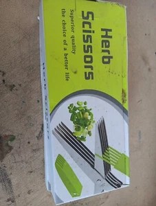 Multi Blade Herb Scissors Multipurpose Cutting, Shredding Cooking Shears NIB M17 - Picture 1 of 1