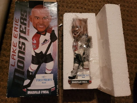 RARE Shaquille O"Neal Bobblehead Lake Erie Monsters hockey Shaq New in box Cover