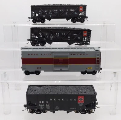 Atlas & Others O Scale 2 Rail Freight Cars: 80359, 67625, 67459, 165 [4] - Image 1 of 4
