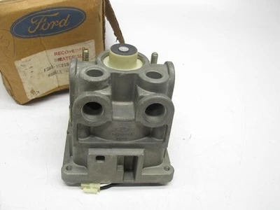 Conjunto de modulador de bloco de válvula ABS Ford F3HZ-2C219-C FABRICANTE DE EQUIPAMENTO ORIGINAL - resistente/médio - Imagem 1 de 4