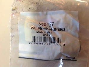 NEW BRIGGS AND STRATTON 555127 HIGH SPEED VALVE KIT 299060 - Foto 1 di 2