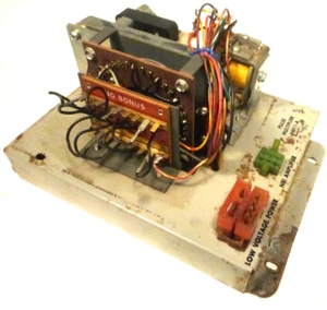 JUKEBOX ROCK-OLA 437: MULTIPLICADOR DE PULSO 44011-A probado y en funcionamiento - Imagen 1 de 6