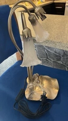  Tiffany Pond Lily 3 Light 16” Desk Lamp White Flower Shades - Image 1 of 3