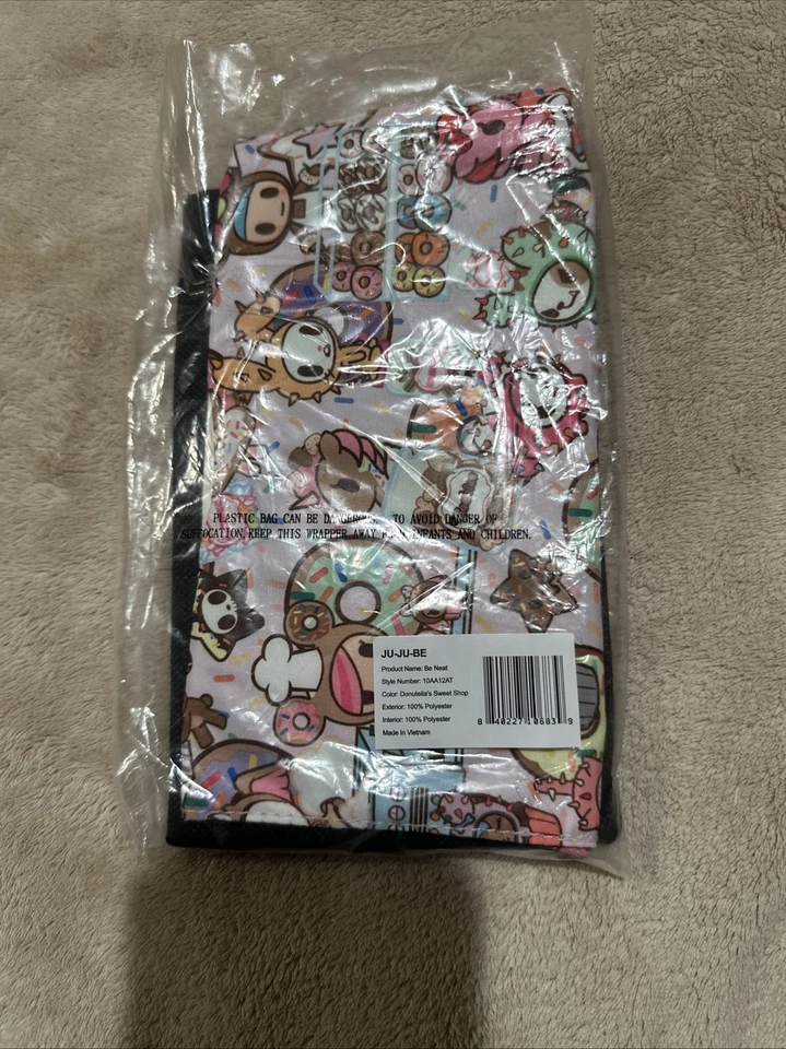 Babero Jujube Tokidoki x Sweet Shop 1.0 limpio nuevo en plástico libre de humo para el hogar Foto 1 de 1