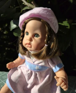 Götz Puppe Baby Girl 33 cm brünett Muffin Cosy Aquini 2013 + viel Zubehör ,Doll - Bild 1 von 24