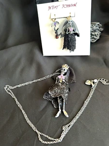 Betsey Johnson *DUNKLE MAGIE* SKELETT BRAUT Halloween Halskette/Ohrring Set - Bild 1 von 8