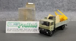 VTG PRALINE HO 1:87 MERCEDES BENZ PHONE LINE TRUCK & PHONE BOOTH GERMANY - Picture 1 of 12