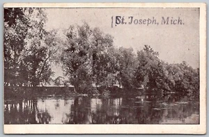 St. Joseph Michigan 1930er Postkarte Flussblick Bäume - Bild 1 von 2