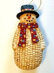 Muñeco de Nieve Vintage Adorno de Navidad 6" Sombrero Bufanda Resina Dura LINDO - Imagen 1 de 4