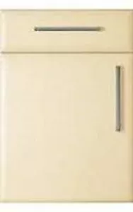FP&P Kitchen Unit Cabinet Door & Drawer Fronts Light Matt Cream Chamferred Edge - Picture 1 of 2