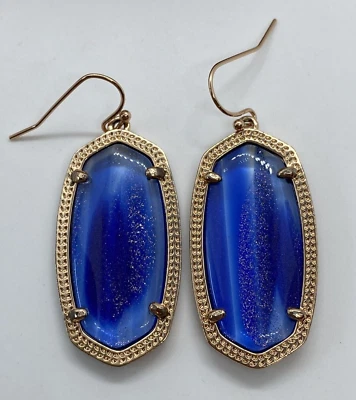 Pendientes Kendra Scott Elle Azul Marino Vidrio Polvo Tono Oro Rosa Usados Foto 1 de 4