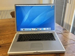 Apple PowerBook G4 Titanium 867MHz A1025 - 2002 - Picture 1 of 13